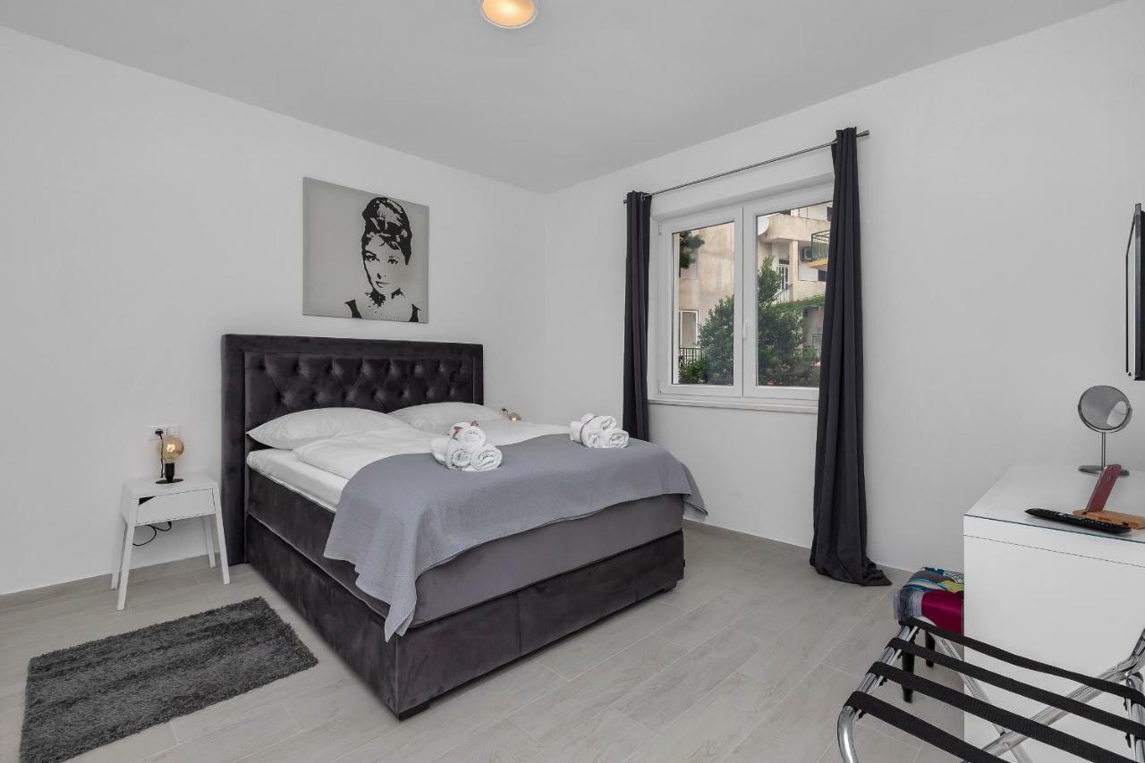 Apartments Morpheus Makarska Exterior photo